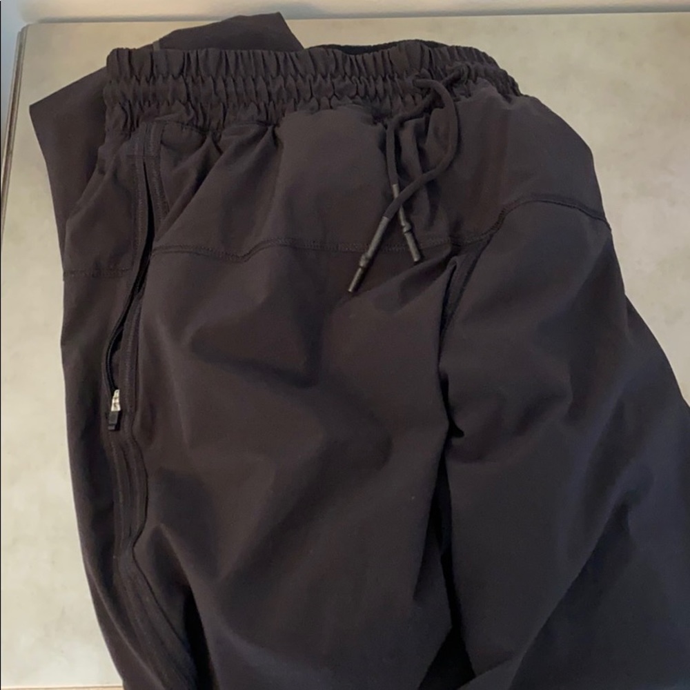 Lululemon drawstring joggers